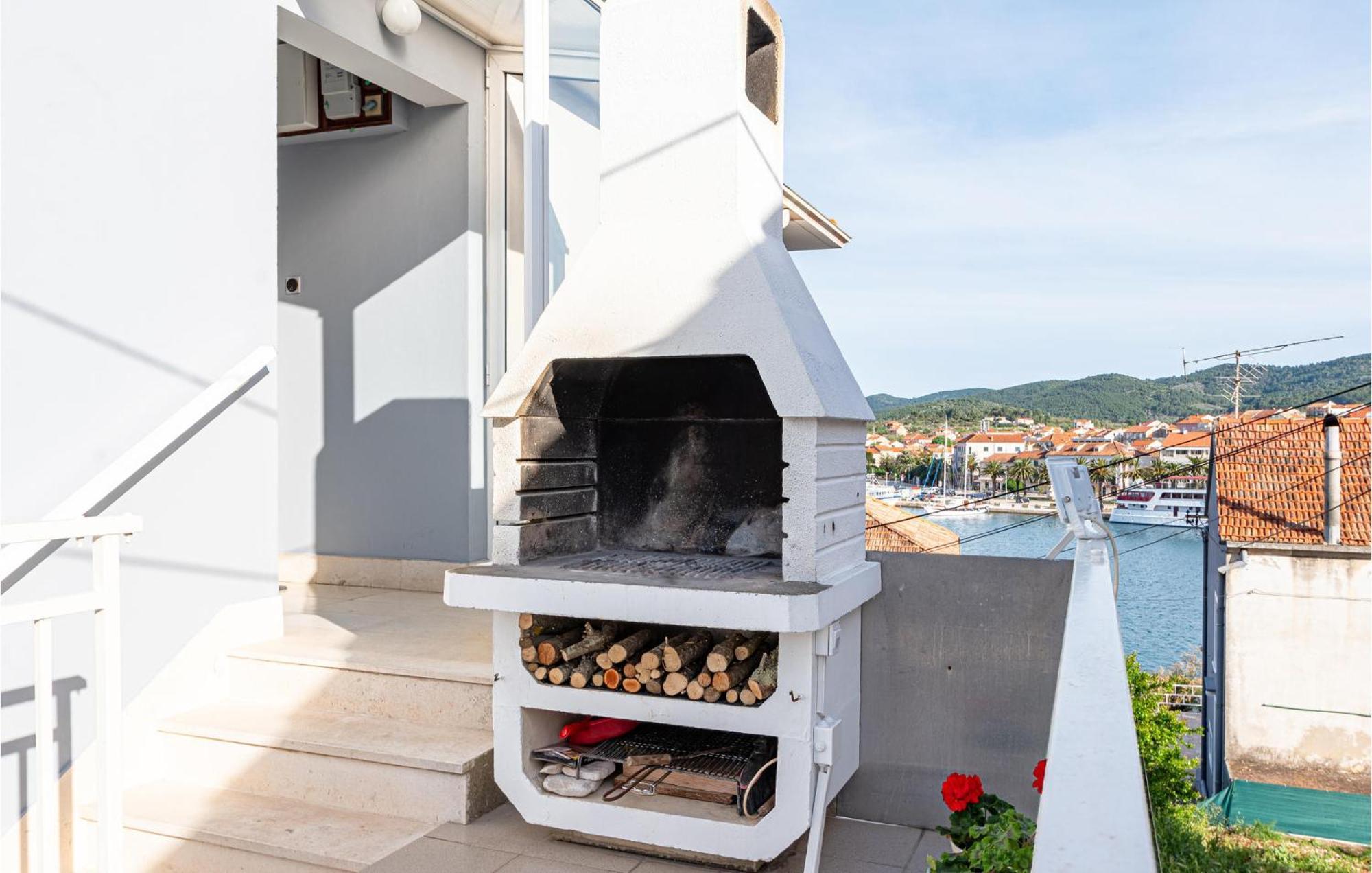 Beautiful Apartment In Vela Luka With Kitchen Eksteriør billede